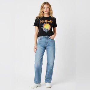 DEF LEPPARD Graphic T-Shirt